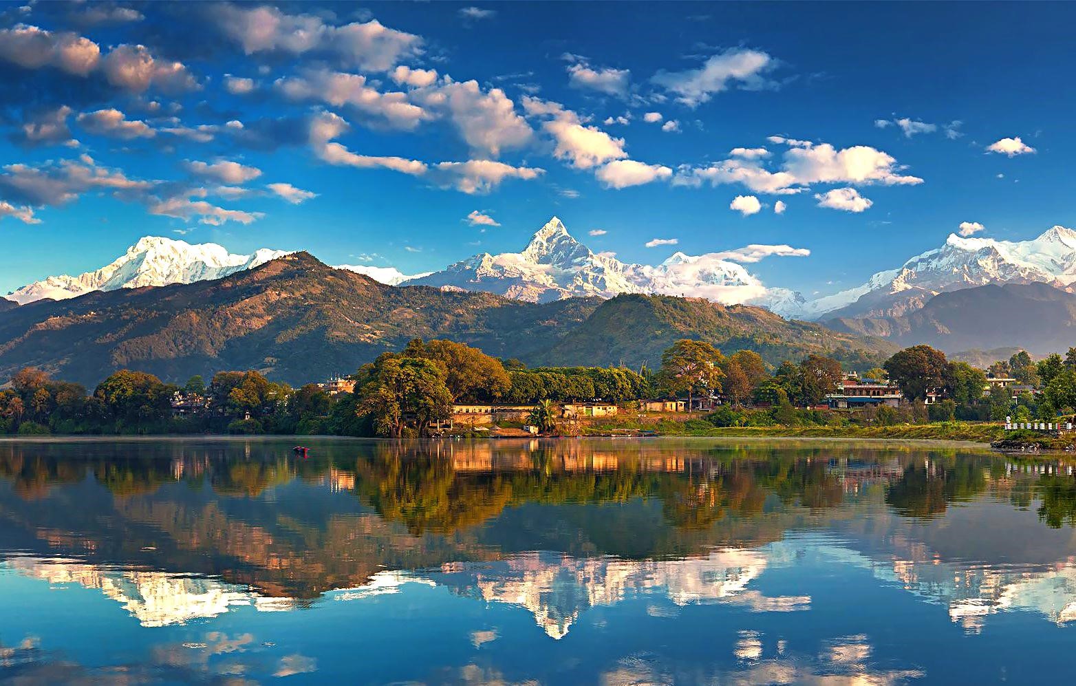 Trek in Nepal- You can’t miss Annapurna circuit trek 2024