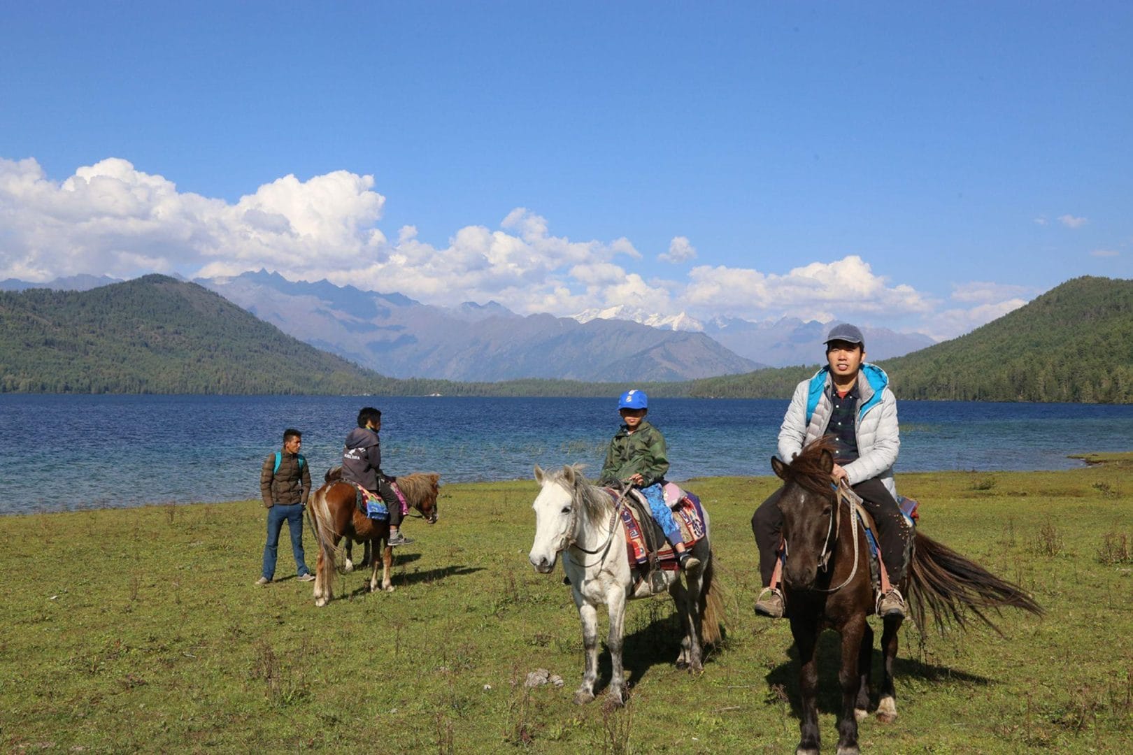 nepal tour guide on mountains